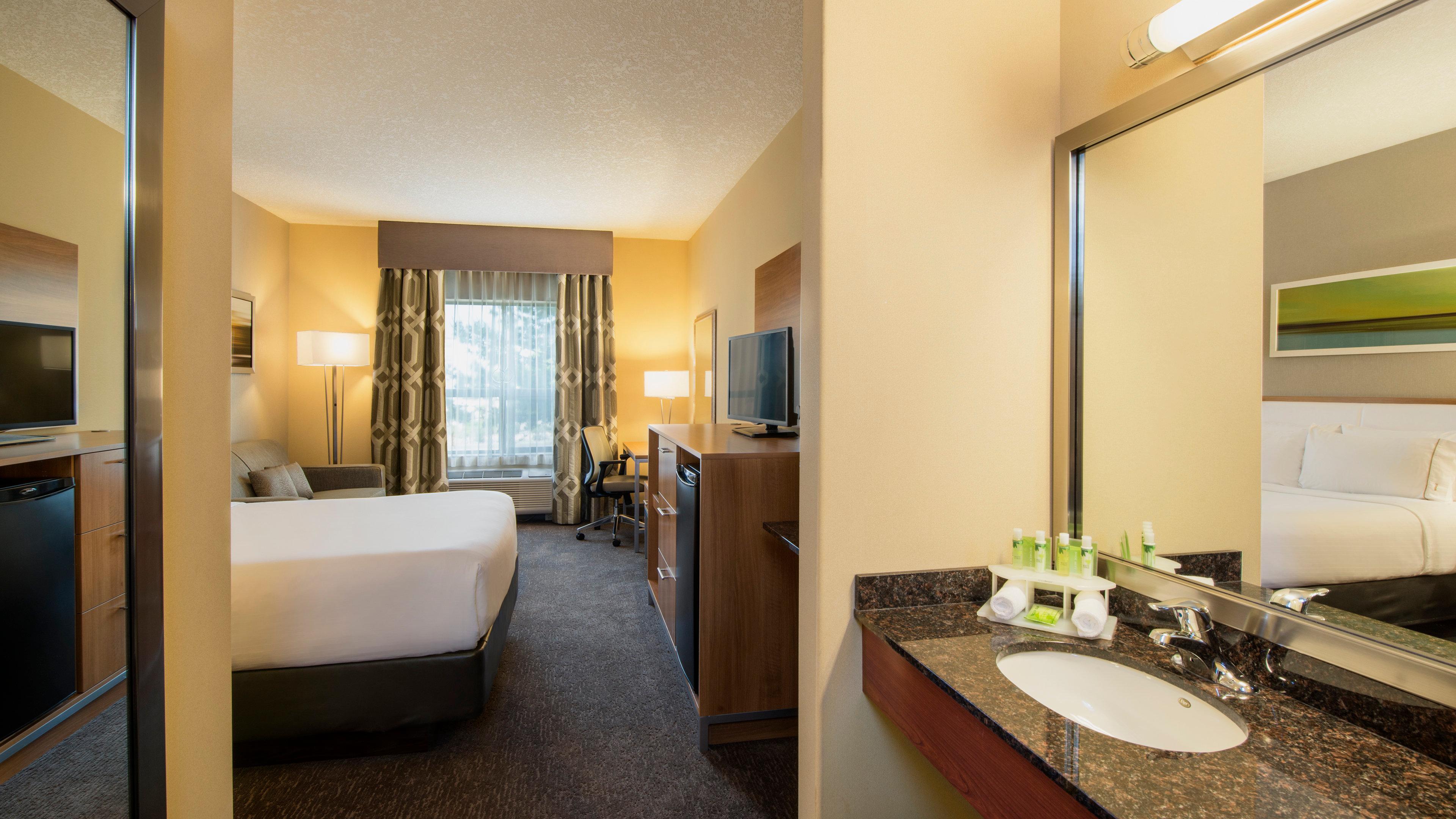 Holiday Inn Express Hotel & Suites Sherwood Park-Edmonton Area By Ihg Екстериор снимка