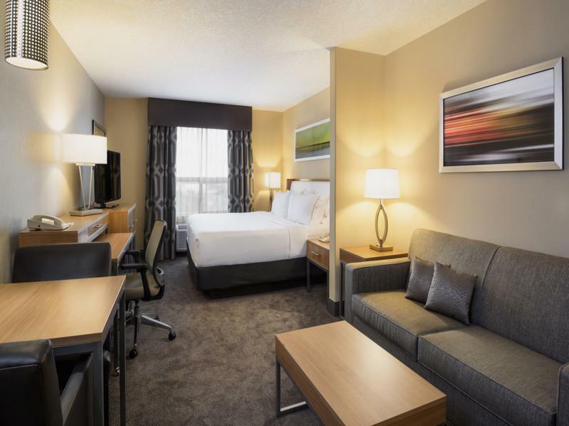 Holiday Inn Express Hotel & Suites Sherwood Park-Edmonton Area By Ihg Екстериор снимка