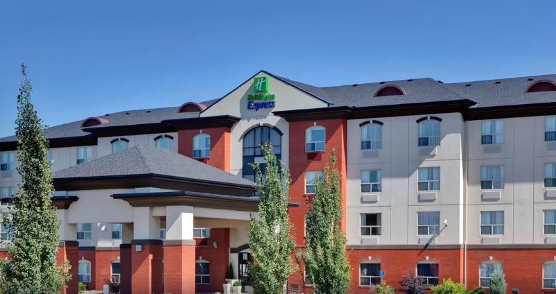 Holiday Inn Express Hotel & Suites Sherwood Park-Edmonton Area By Ihg Екстериор снимка